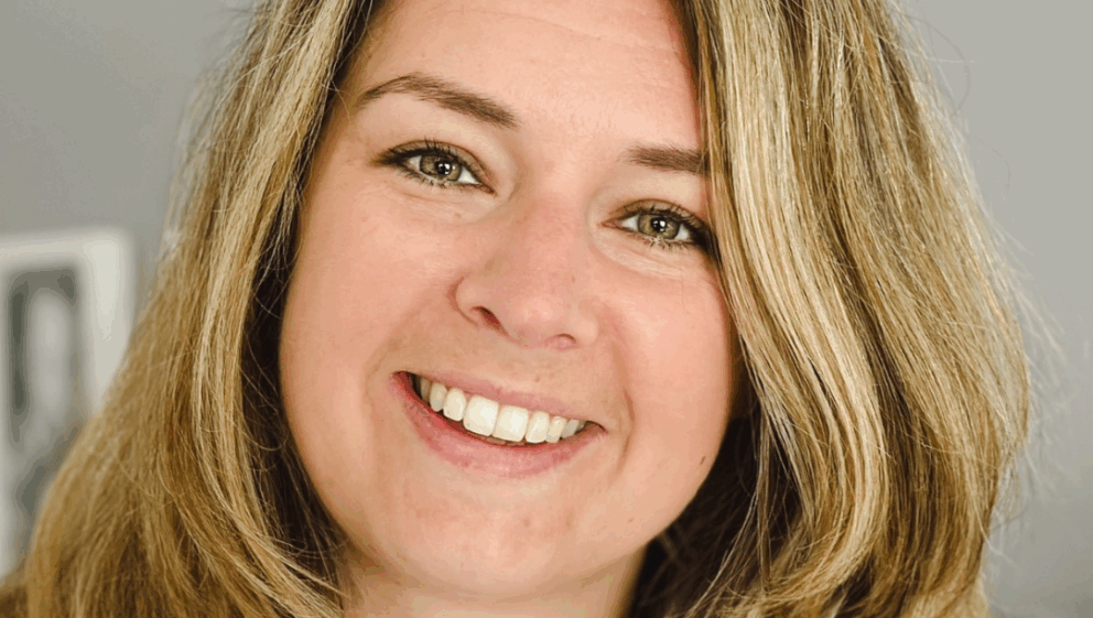 Headshot of Rachael